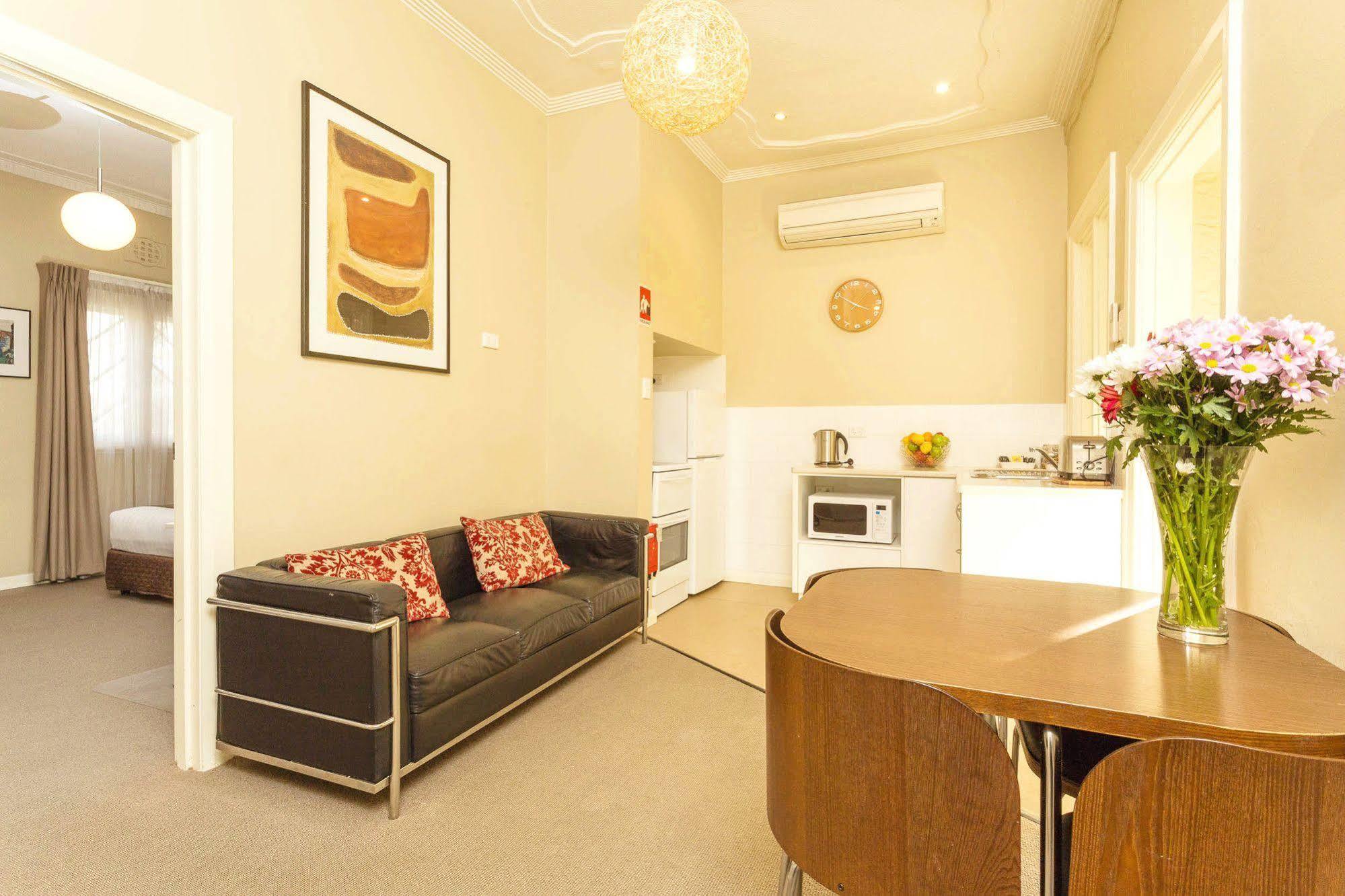 Globe Apartments Wagga Wagga Luaran gambar